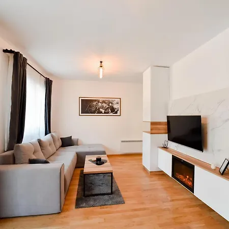 Vrata 11 Wellness & * Zlatibor