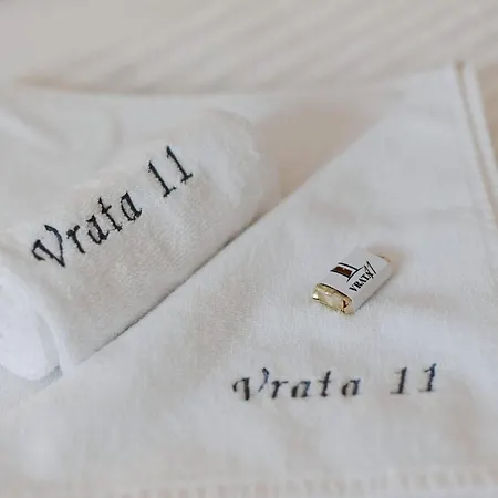 Apartamento Vrata 11 Wellness & *