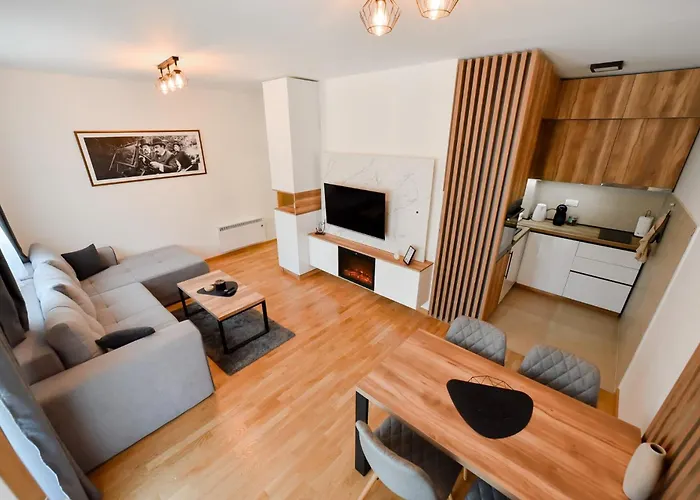 Vrata 11 Wellness & 아파트 즐라티보