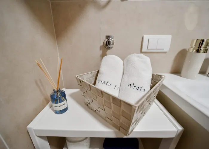 Vrata 11 Wellness & *